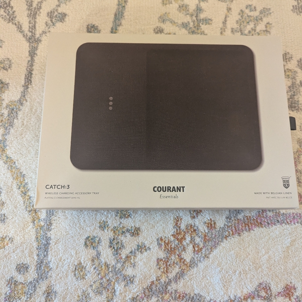 NWT Courant Catch 3 wireless charging accessory tray